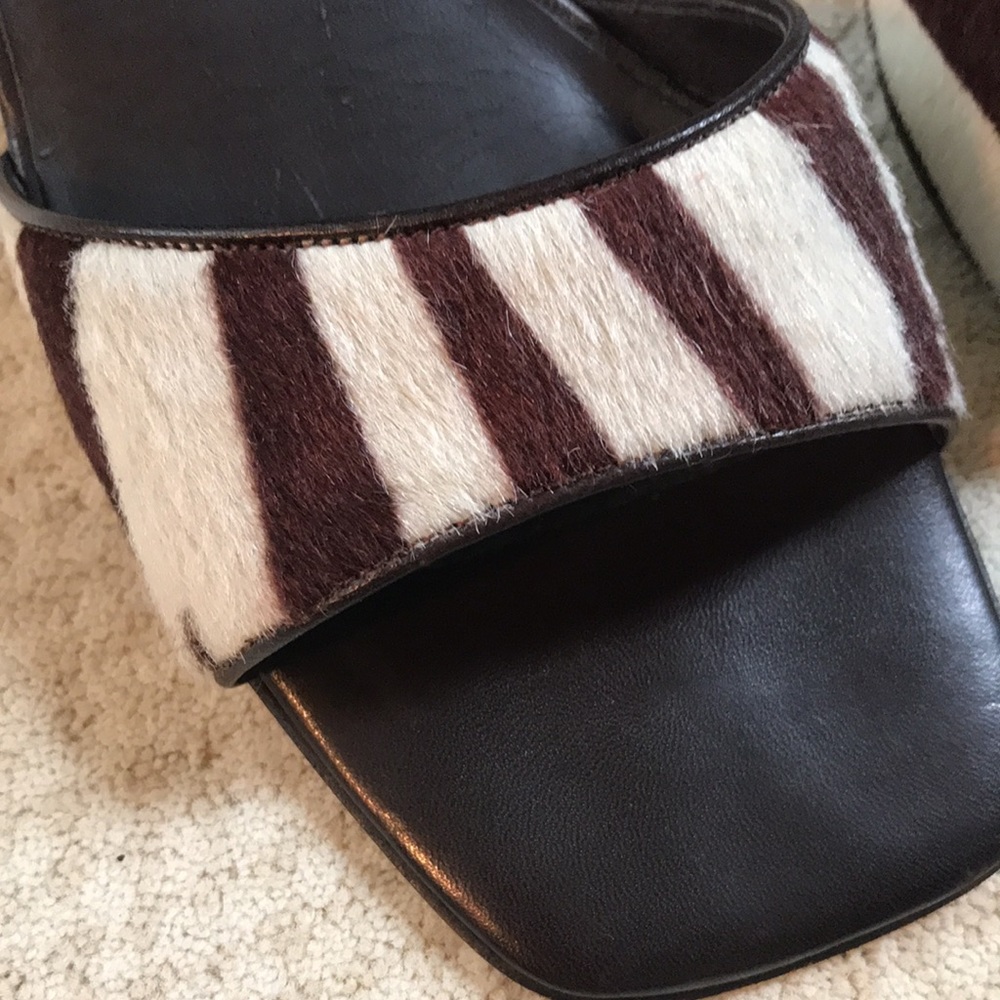 🐄Vtg Ann Taylor calfhair slides🐄 - Picture 3 of 7